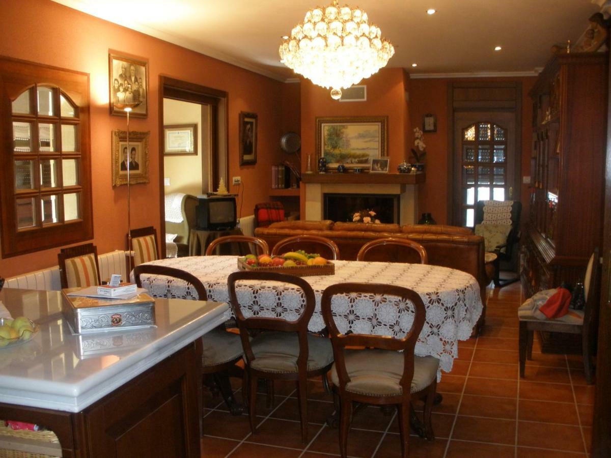Casa Alpargateiro Guest House Os Peares Eksteriør bilde